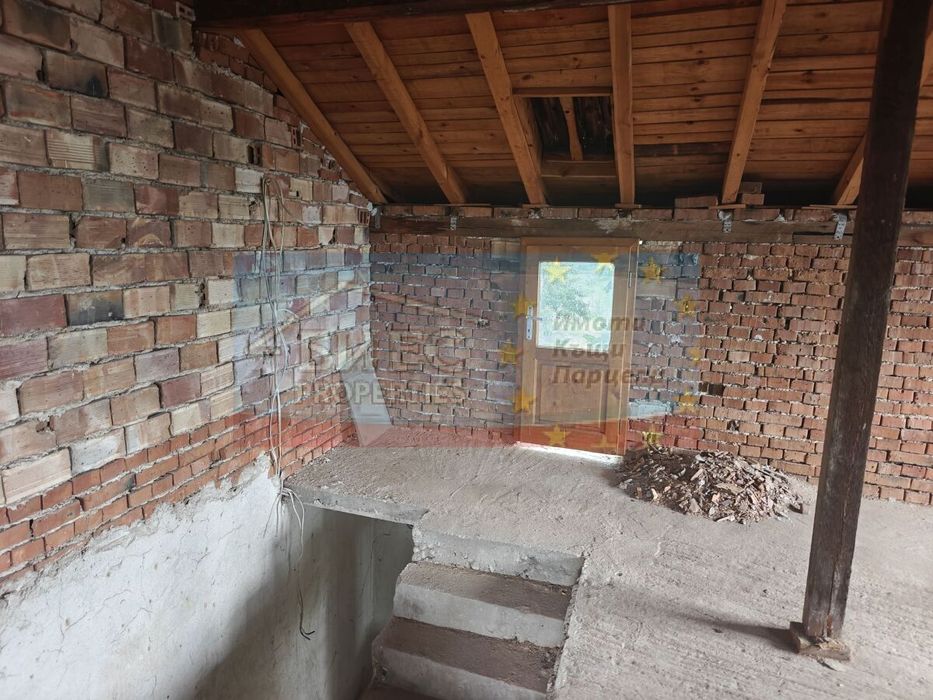 Къща в село Лобош