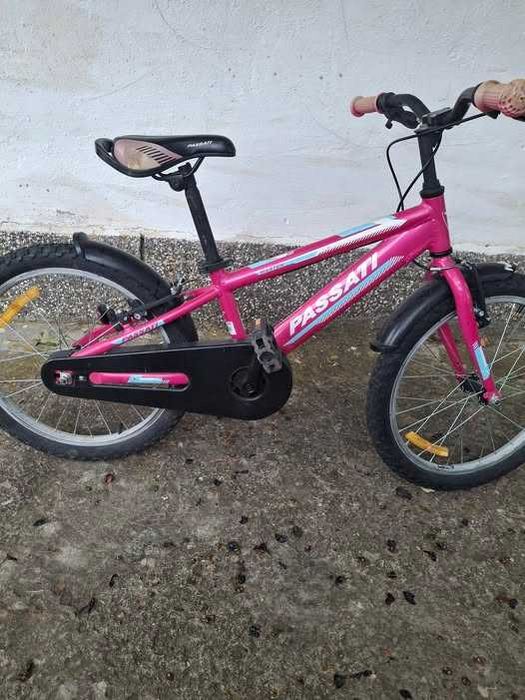 Продавам детски велосипед, почти нов