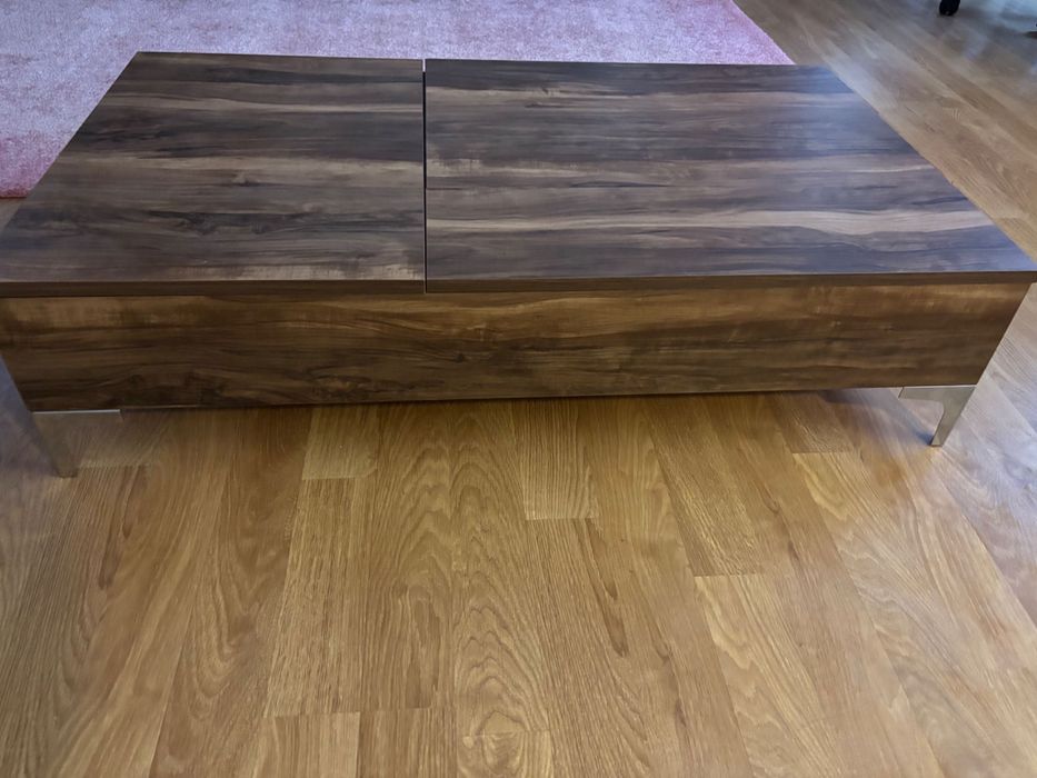 Masuta cafea extensibila foarte bine intretinuta