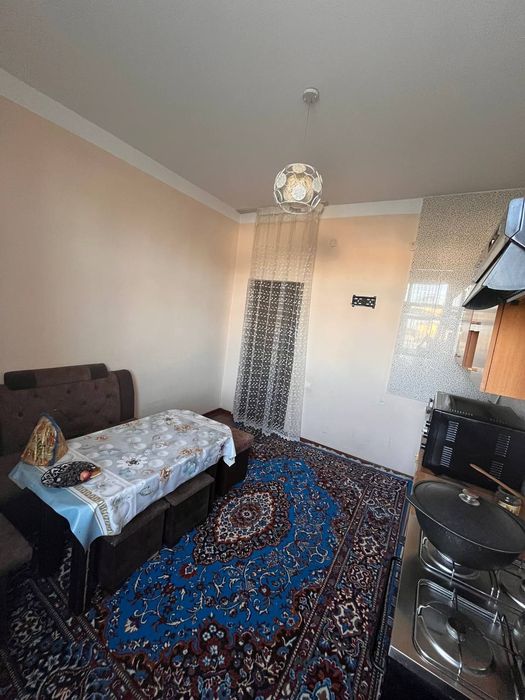 Kvartira sotiladi yevro remont shaharning eng qulay joyida joylashgan