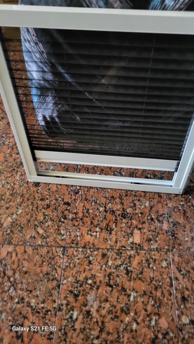 Ролетен комарник 60/60 и 52 /52 с рамките