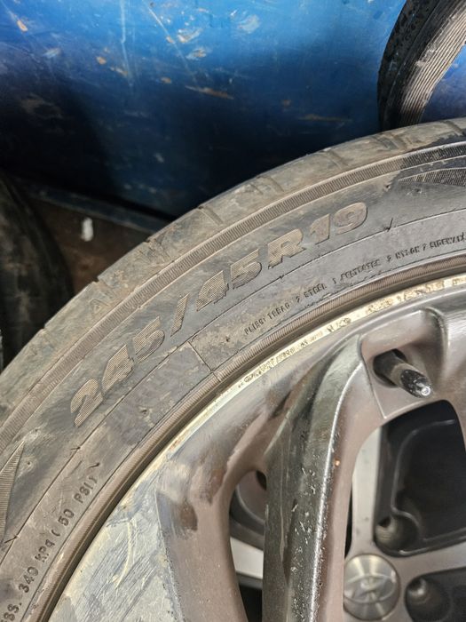 Лети джанти с гуми за HYUNDAI Tucson 245/45/19