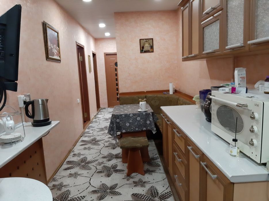 4-х комнатная квартира, 4 этаж, в Чирчике, 9 микрорайон