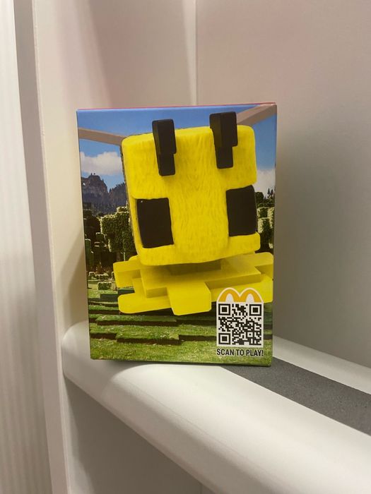 Продам игрушки happy meal minecraft оригинальные