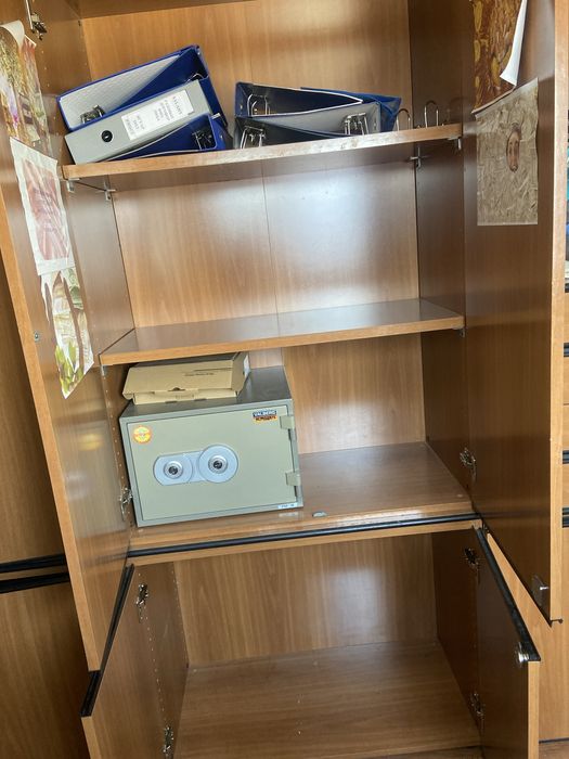 Продам оффисные шкафы