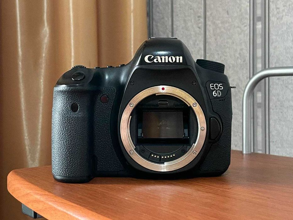 Фотоаппарат Canon EOS 6D (WG) Body
