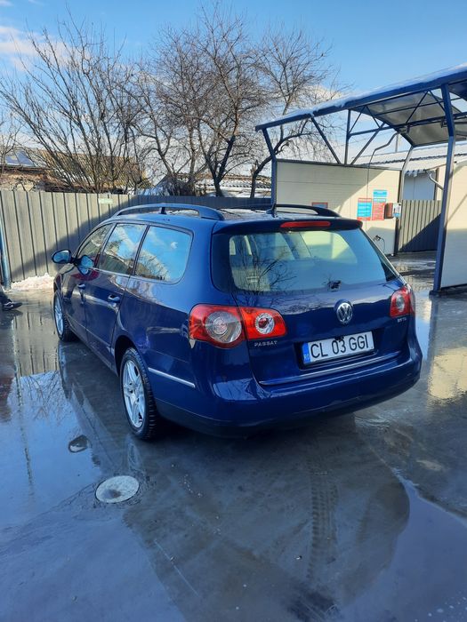 Vând sau SCHIMB  vw passat