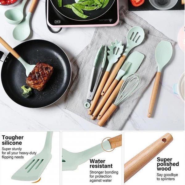 Сет 12 кухненски прибори за готвене - от естествено дърво