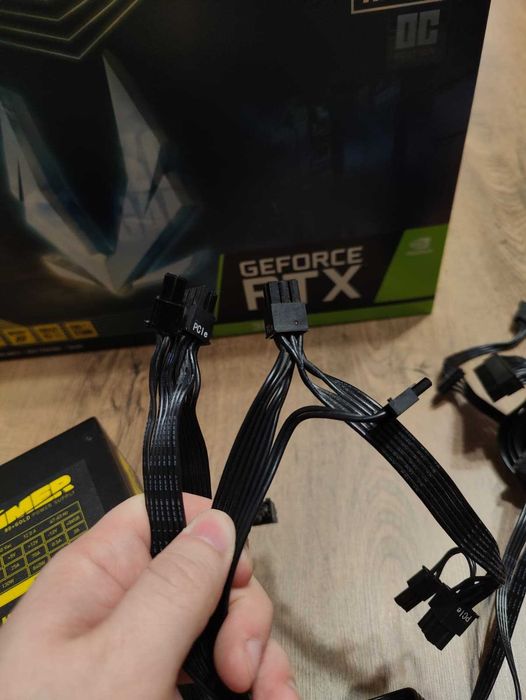 Sursa 850w gold Nox Hummer GD850 (ultra quiet) Spania