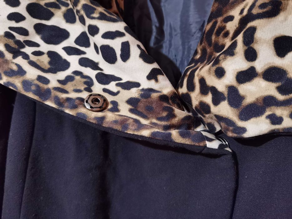 Стилно италианско палто с яка от окраска на ягуар James iakeland