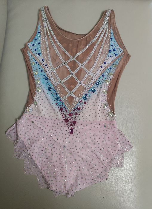 Трико художествена гимнастика