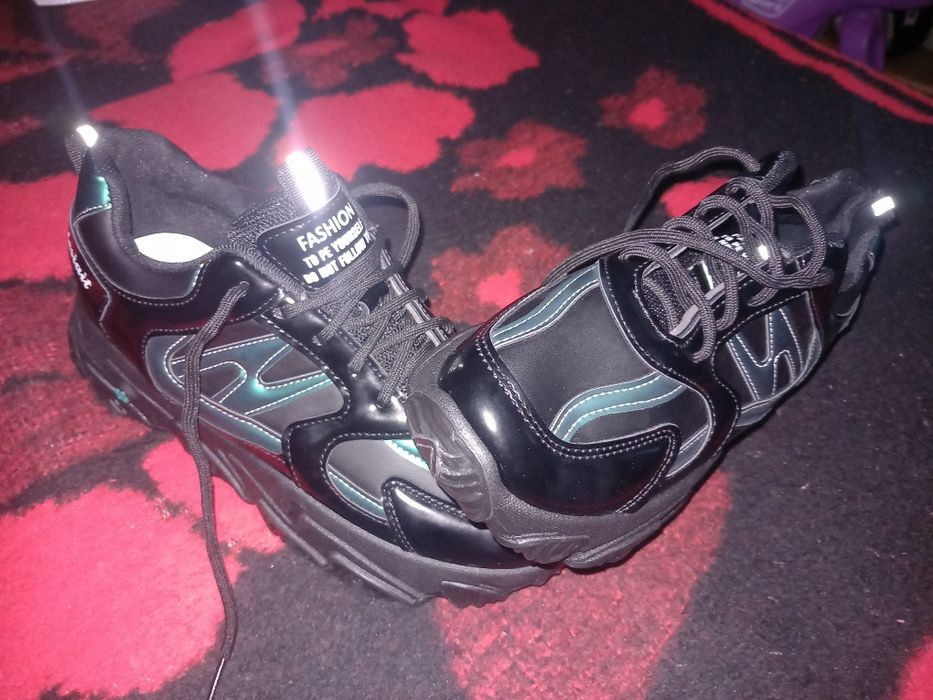 Adidasii noi in cutie