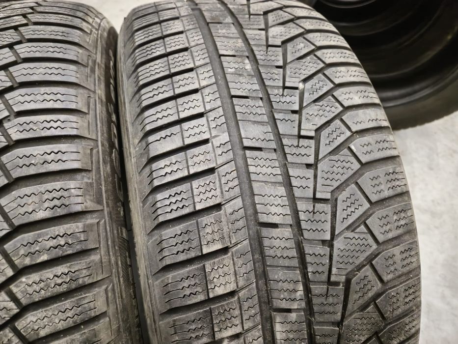 2 anvelope iarna Hankook 225 50 17