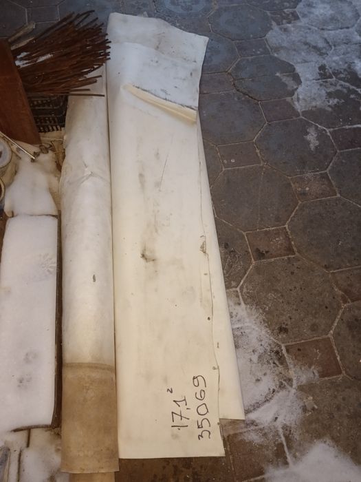 Отдам бесплатно, даром линолеум