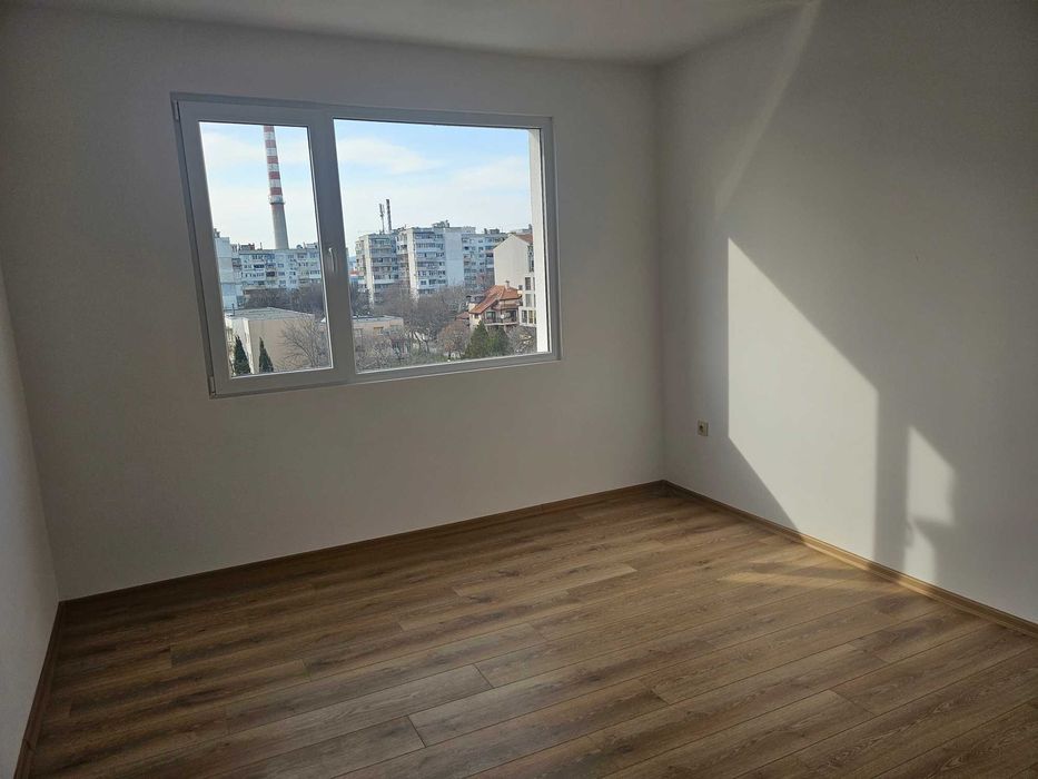 тристаен апартамент след основен ремонт