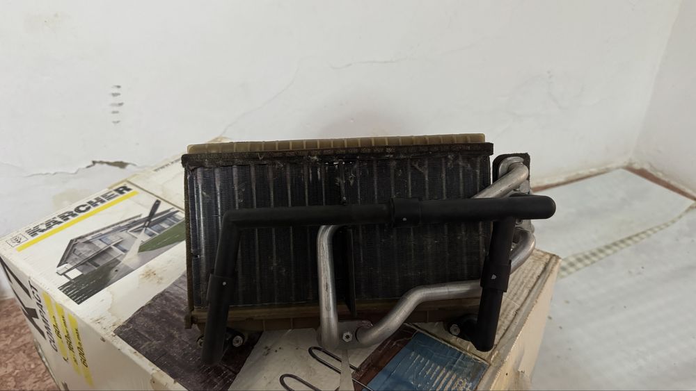 ПРОДАЕТСЯ печка на БМВ Е38