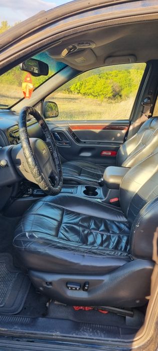 Vând jeep grand cherokee