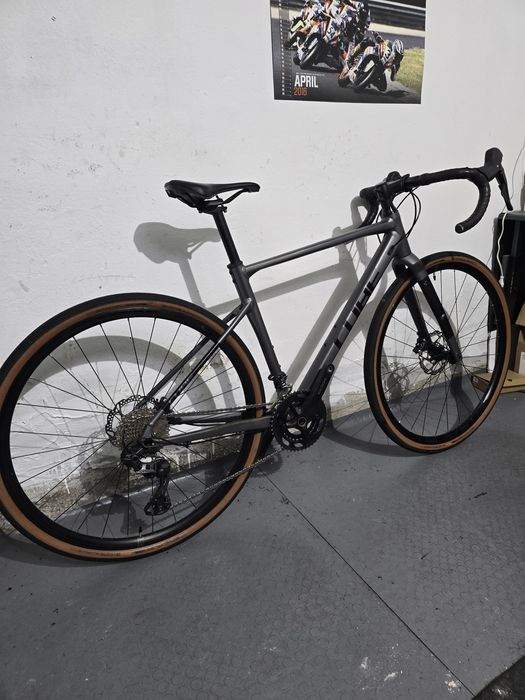 Cube nuroad race гравел велосипед