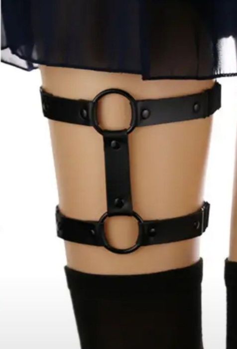 кожаная повязка на ногу