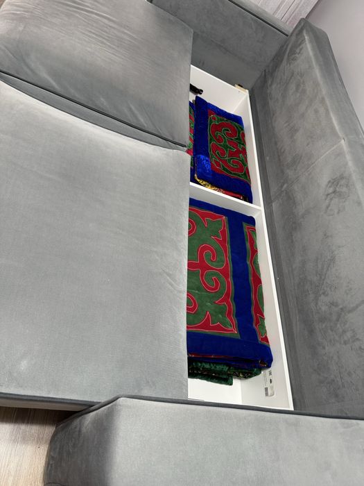 Продам диван б/у