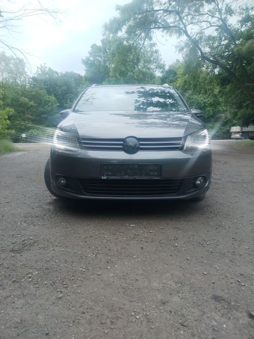 Vînd urgent WV Touran 2011   2.0tdi