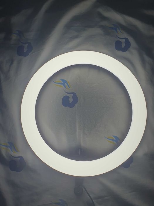 Лампа 1200 тг торг есть