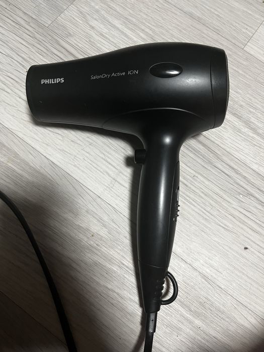 фен для волос Philips