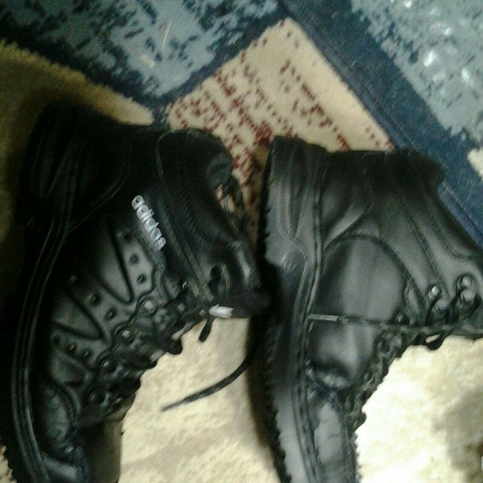 Кроссовки зимние с мехом и осенние две пары 39-40