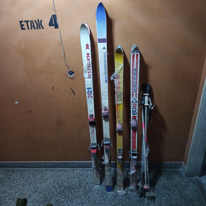 Ски и щеки различни размери