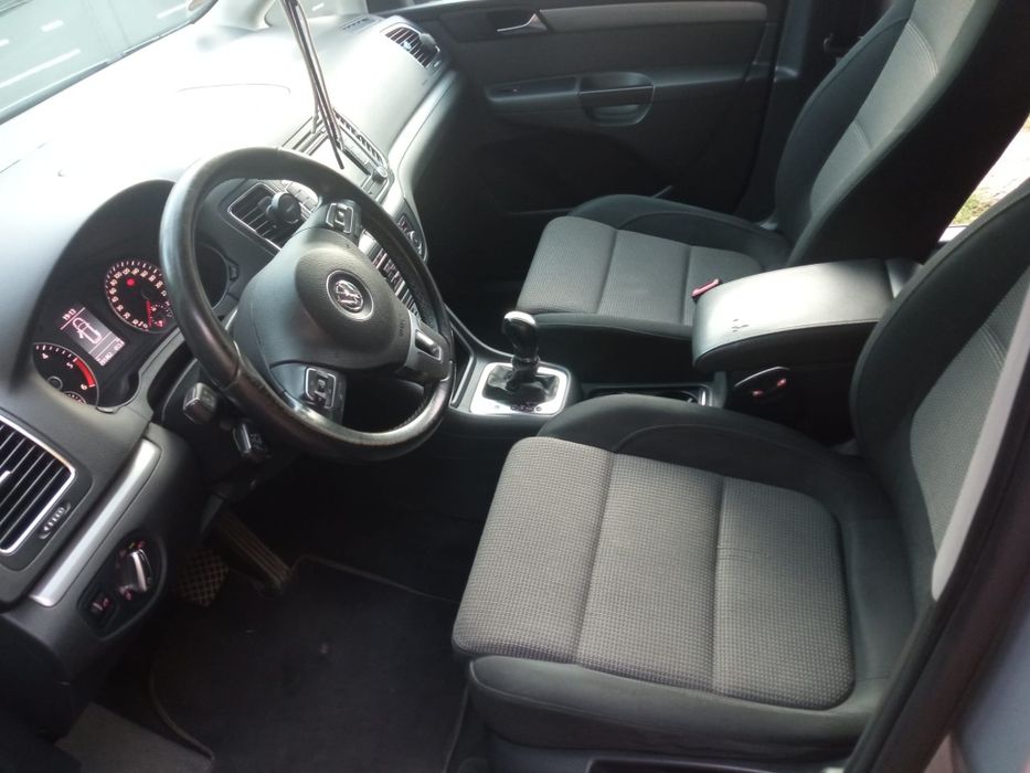 VW Sharan,an 2011,motorizare 2.0 tdi automat