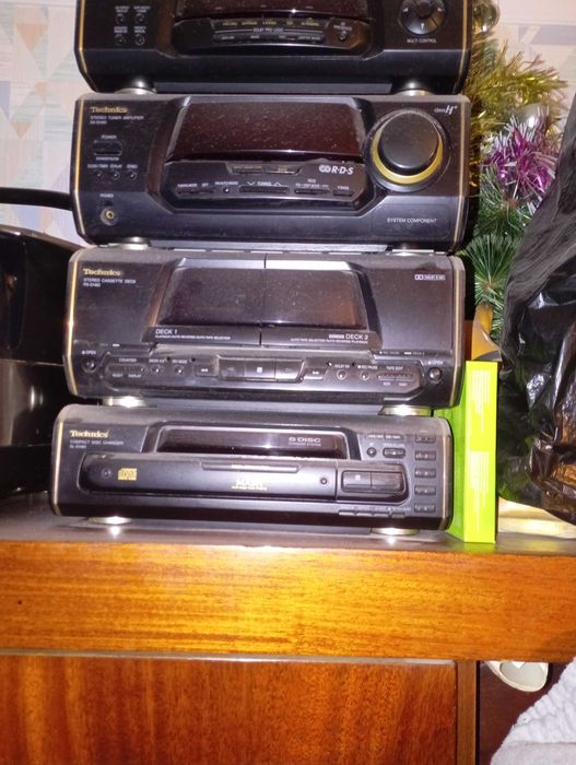 Продам Усилитель Grundig sv,-40