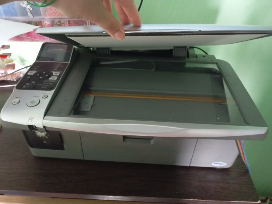 Принтер продам на запчасти