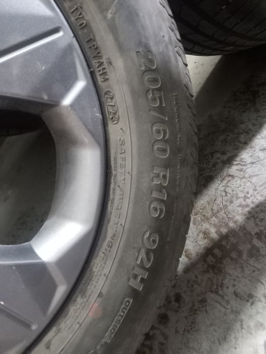 Продам колеса с дисками