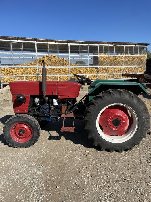 Tractor 445 de vanzare