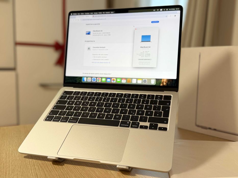 Macbook Air M4 Silver 16 GB RAM 256 ssd NOU GARANTIE sigilat