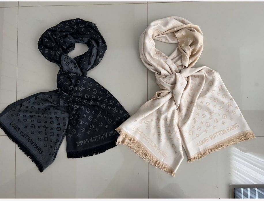 Eșarfe Louis Vuitton – toate culorile disponibile!
Accesorii de lux