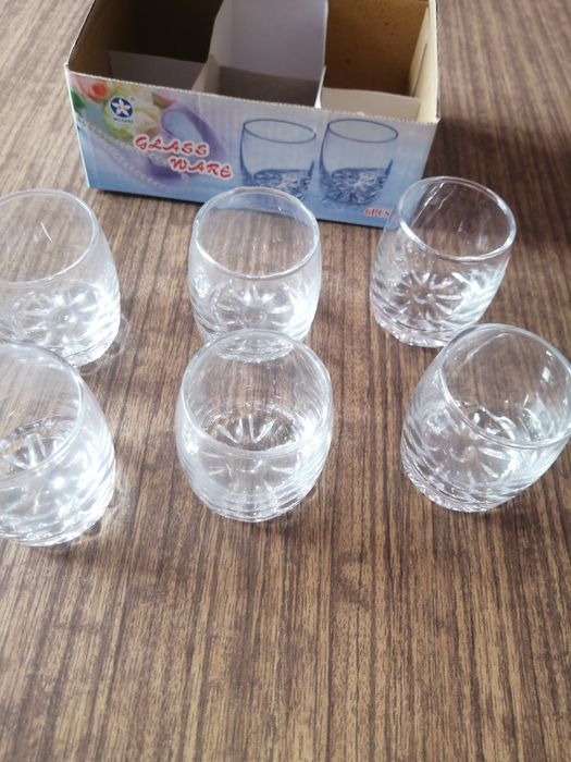 Набор из шести стопок