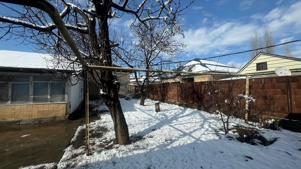 Yer uy sotiladi kelishilgan narhda