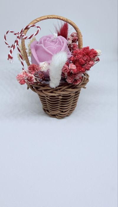 Mărțișoare din lumânări din ceară naturală