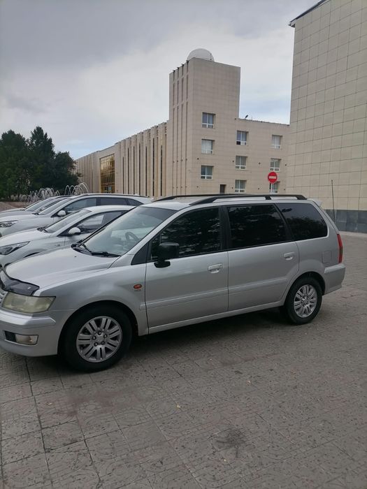 Продам машину Митсубиси шариот