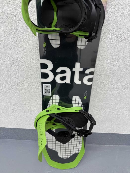 placa noua snowboard bataleon evil twin L140cm