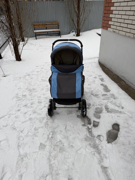 Продам коляску демисезон