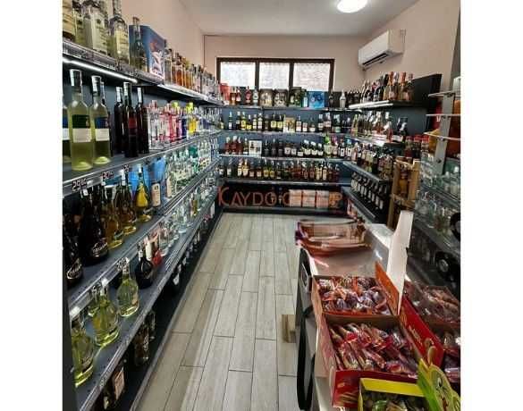 Метални крайстенни и островни стелажи за магазин за нон стоп