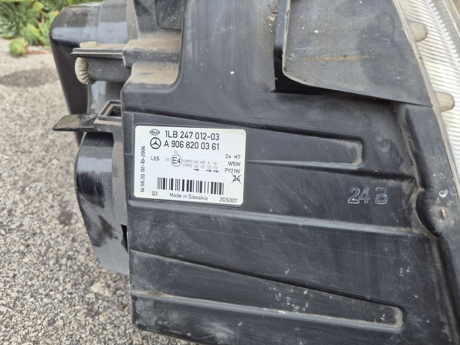 Ляв десен фар Мерцедес Спринтер фарове Mercedes Sprinter