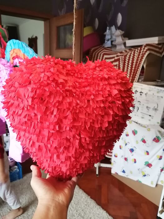 Piniata ponei, inimioara sau ce model doriti