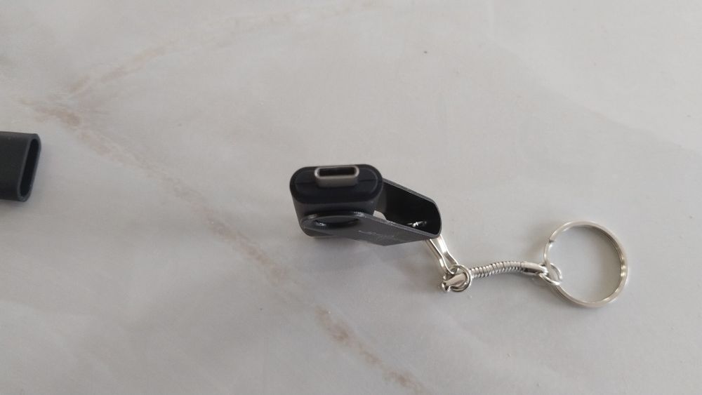 2tasi 1da SUPER SKIDKA 64Gb USB hamda TypeC