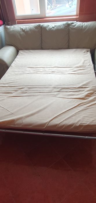 Canapea piele naturala