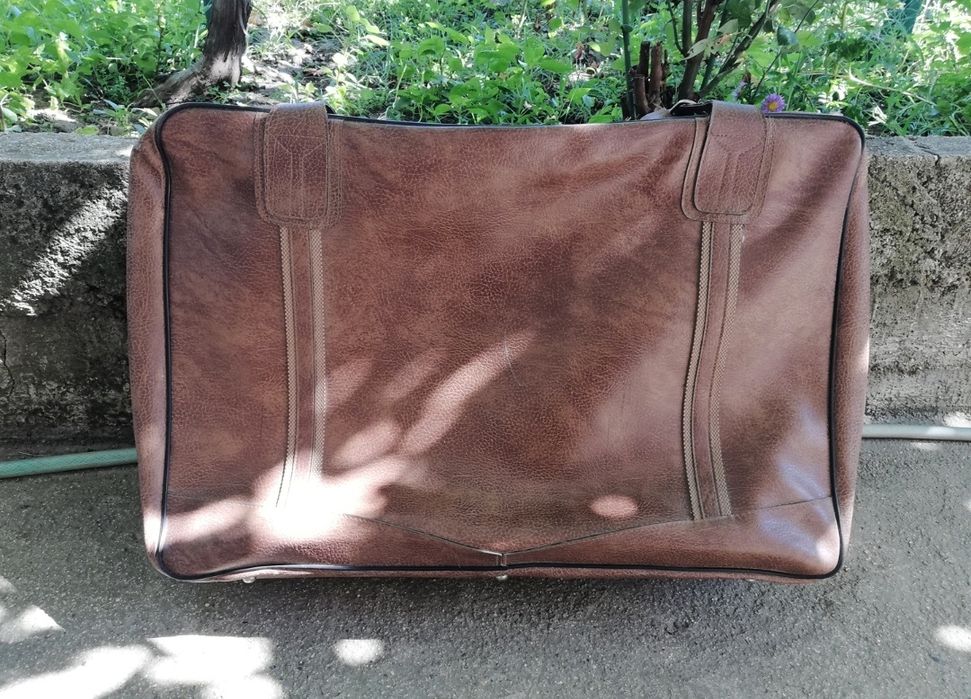 Куфар от соц времето