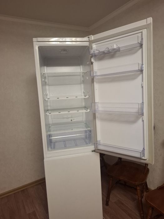 Продам холодильник в отличном состоянии