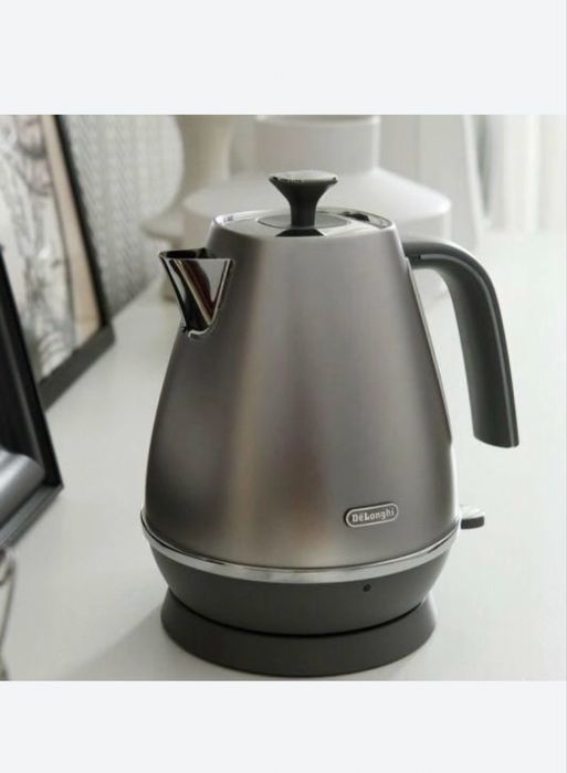 Электрический чайник De'Longhi KBI2001.S! Отличное качество!